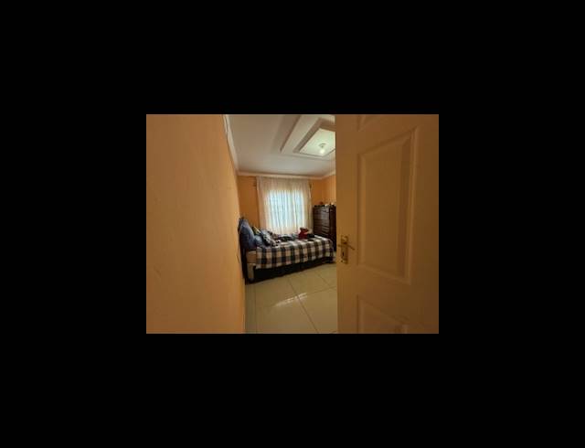 5 BEDROOM HOUSE FOR SALE IN MPOPHOMENI